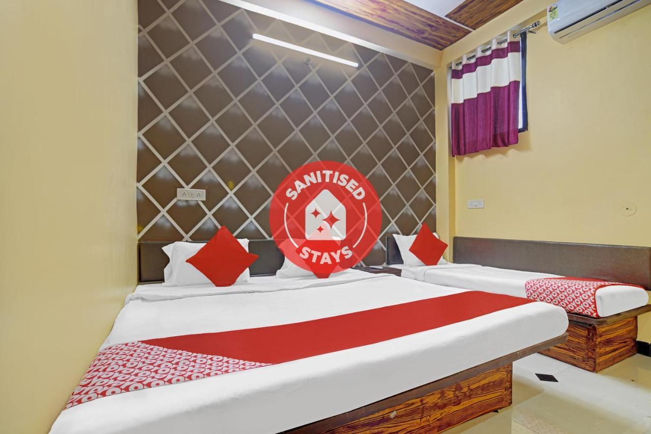 Oyo 79454 Shree Laxmi Palace Hotel Ujjain Exterior photo
