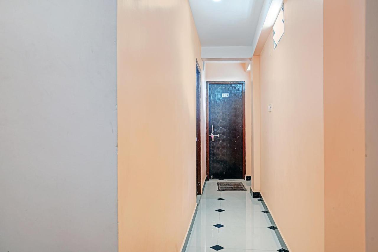 Oyo 79454 Shree Laxmi Palace Hotel Ujjain Exterior photo